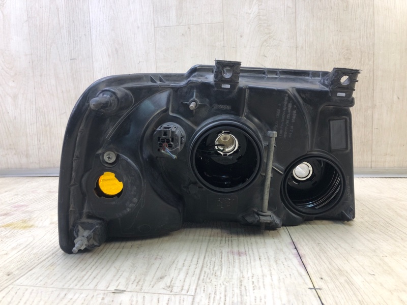 Фара левая EXPEDITION 03-06 Фара левая EXPEDITION 03-06