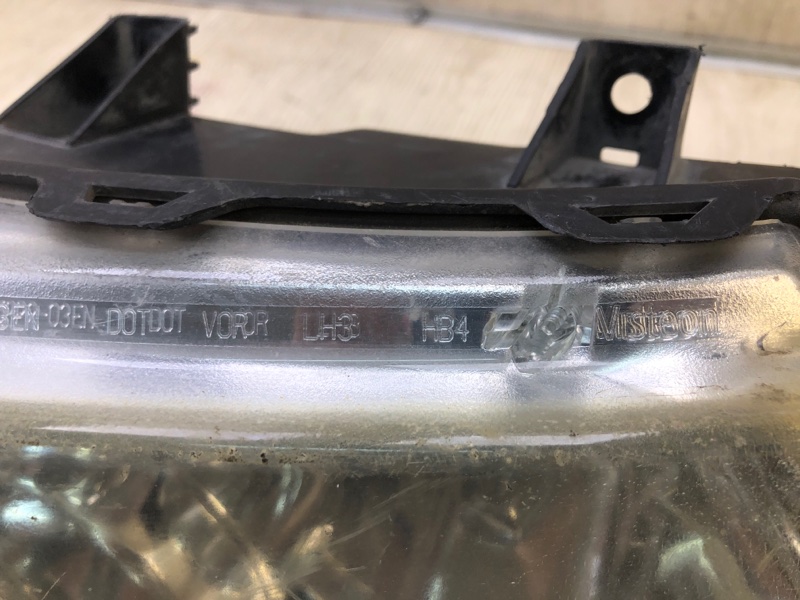 Фара левая EXPEDITION 03-06 Фара левая EXPEDITION 03-06