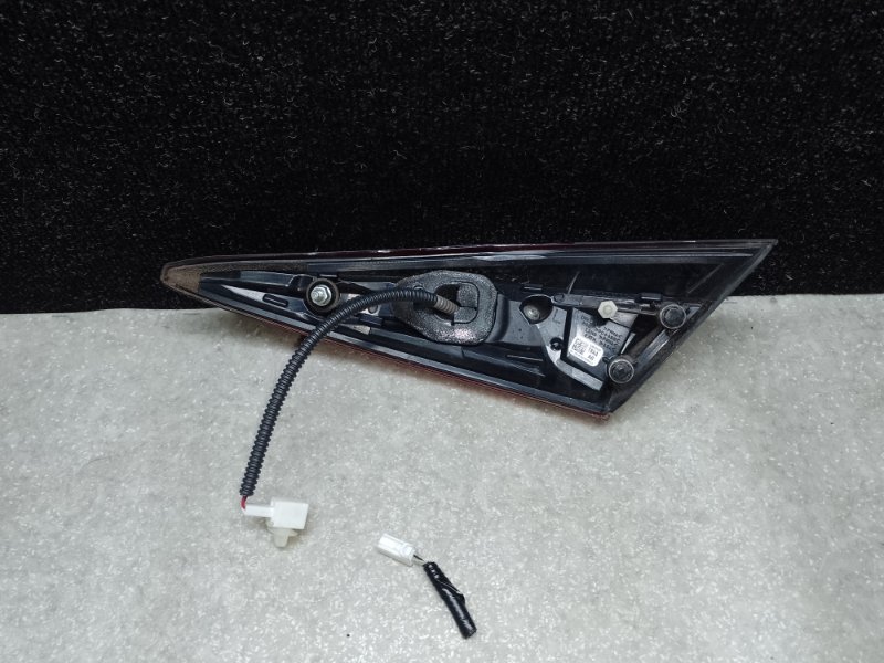 Фонарь внутренний левый CIVIC FC/FK 15- 2019 2.0L 4