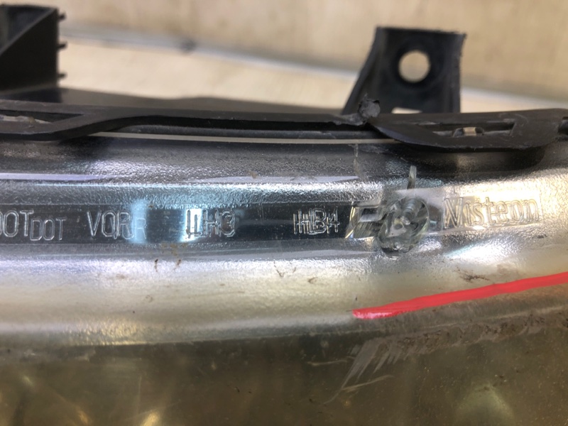 Фара левая EXPEDITION 03-06 Фара левая EXPEDITION 03-06