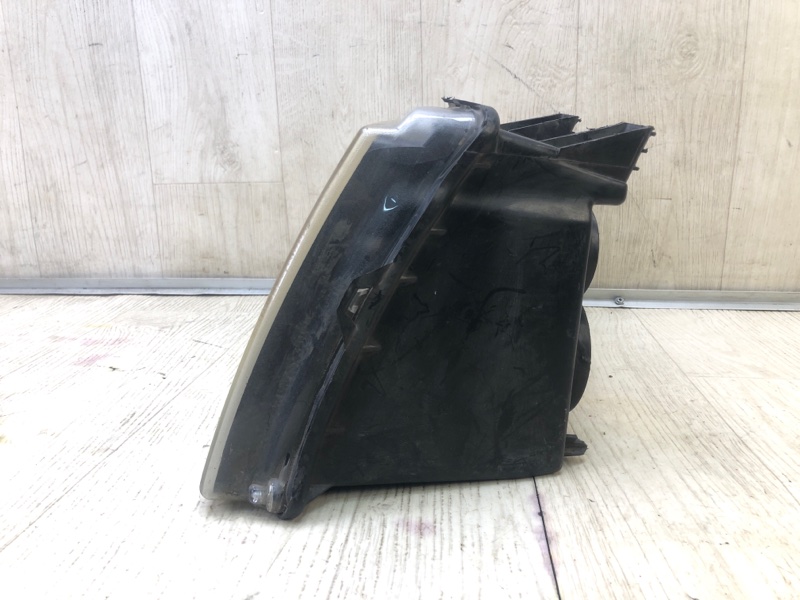 Фара правая FORD EXPEDITION 03-06 Фара правая FORD EXPEDITION 03-06