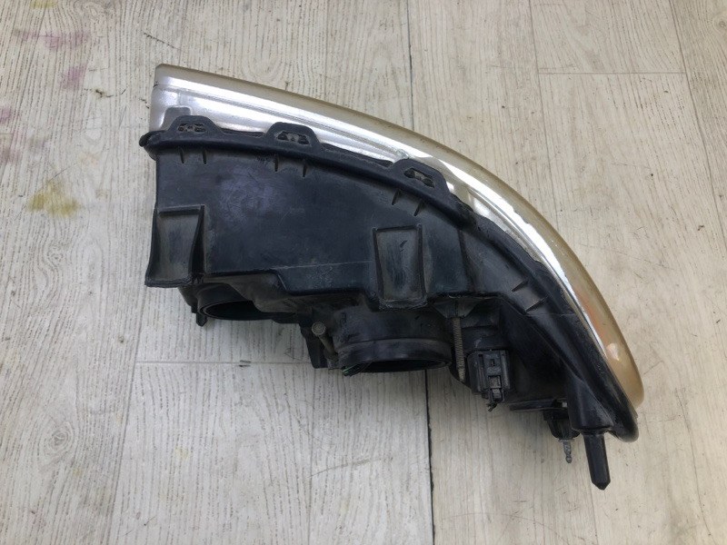 Фара правая EXPEDITION 03-06