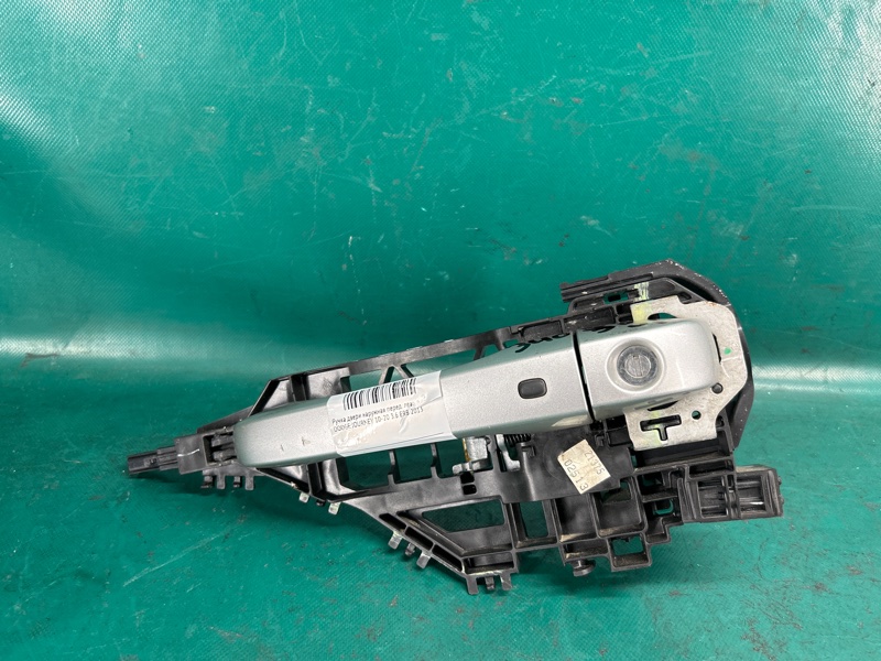 Ручка двери наружная передняя левая DODGE JOURNEY 08-20 2013 3.6 ERB 1RH64AXRAE Б/У