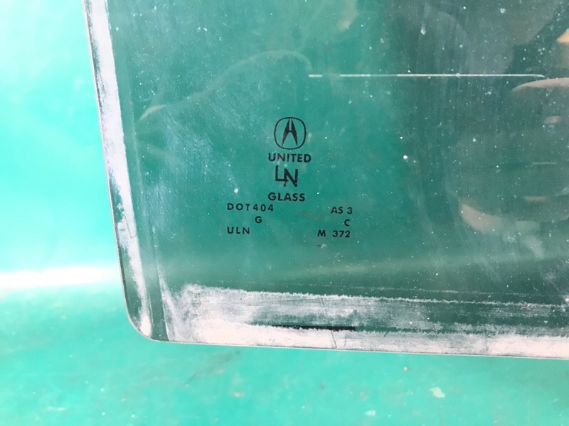 Стекло двери заднее правое MDX (YD2) 06-13 2009 3.7 J37A1