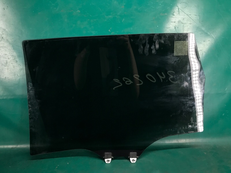 Стекло двери заднее правое ACURA MDX (YD2) 06-13 3.7 J37A1