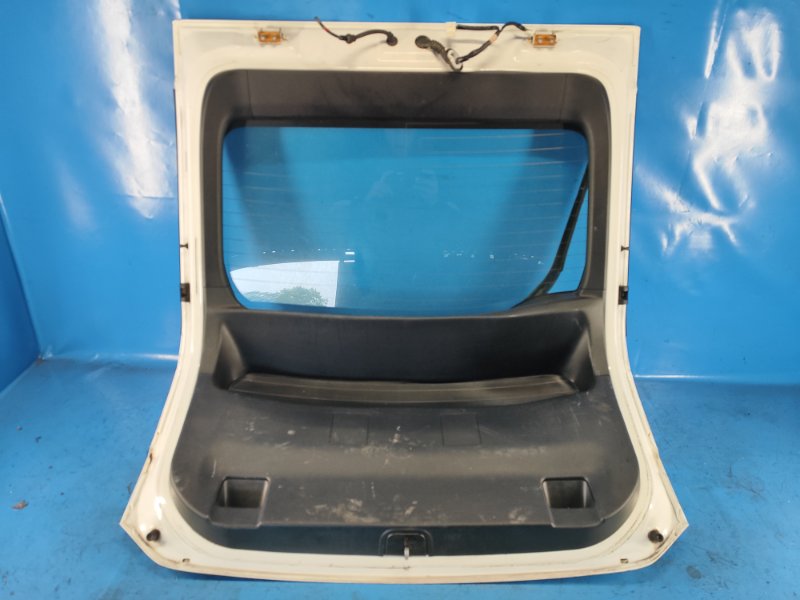 Крышка багажника PRIUS - 30 09-17