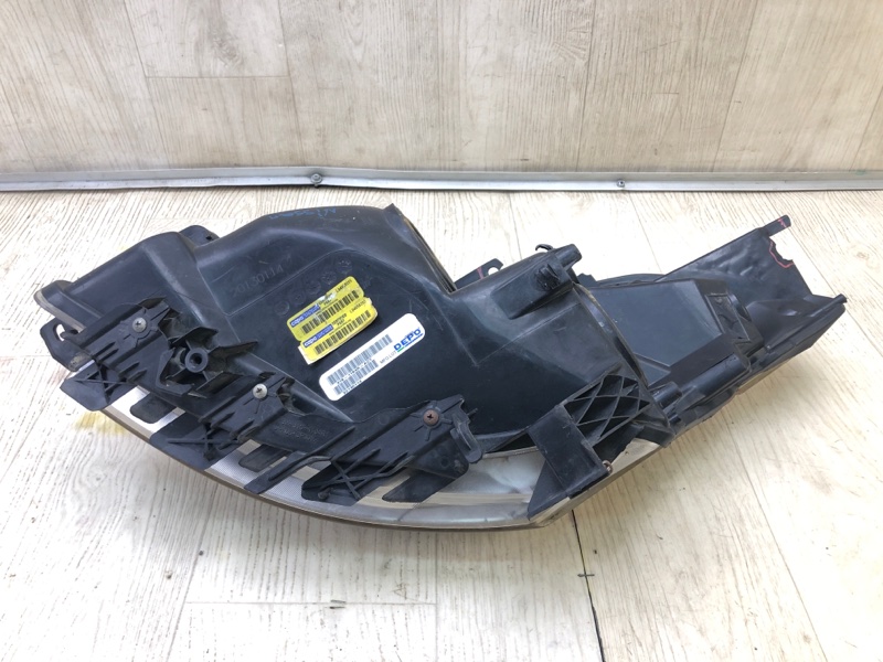 Фара правая ALTIMA L32 07-12