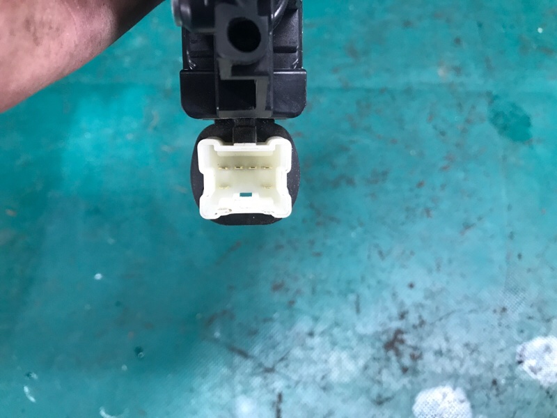 Моторчик стеклоподъемника передний левый NISSAN ROGUE 08-15 2.5 QR25DE