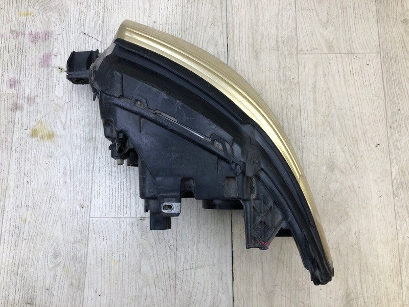 Фара правая TAURUS 07-09