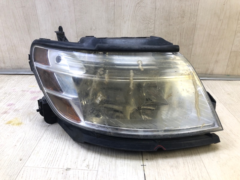 Запчасть фара правая FORD TAURUS 07-09 8G1Z-13008-E Б/У Фара правая FORD TAURUS 07-09 8G1Z-13008-E Б/У