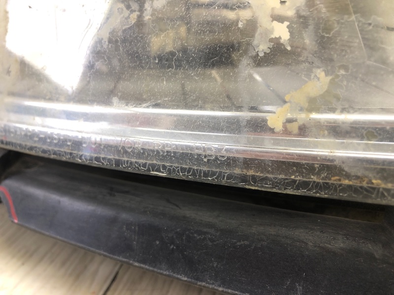 Фара правая TAURUS 07-09 Фара правая TAURUS 07-09