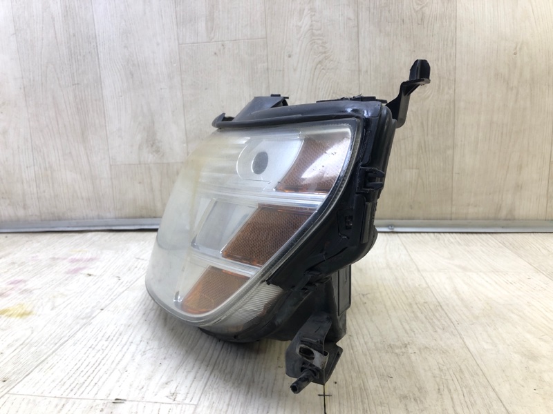 Фара левая TAURUS 07-09 Фара левая TAURUS 07-09