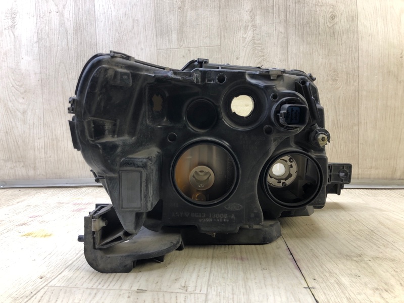 Фара левая FORD TAURUS 07-09