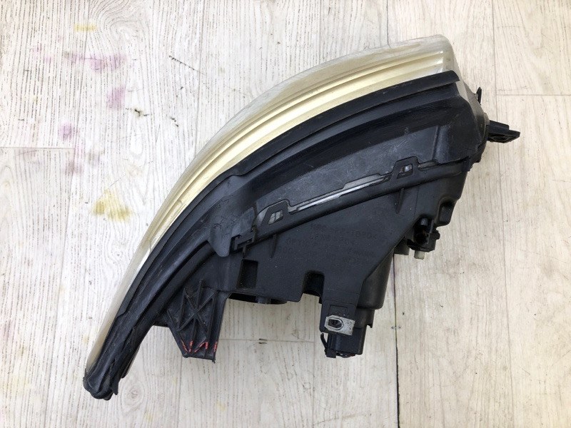 Фара левая TAURUS 07-09