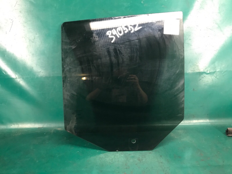 Запчасть стекло двери заднее левое JEEP PATRIOT 10-17 2016 2.0 ECN 5155455AB Б/У Стекло двери заднее левое JEEP PATRIOT 10-17 2016 2.0 ECN 5155455AB Б/У