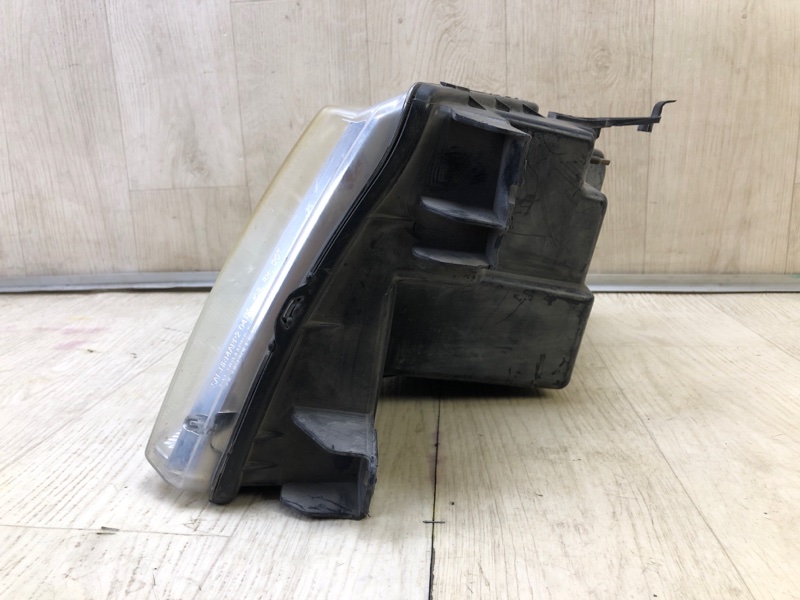 Фара правая F-150 2004–08 Фара правая F-150 2004–08