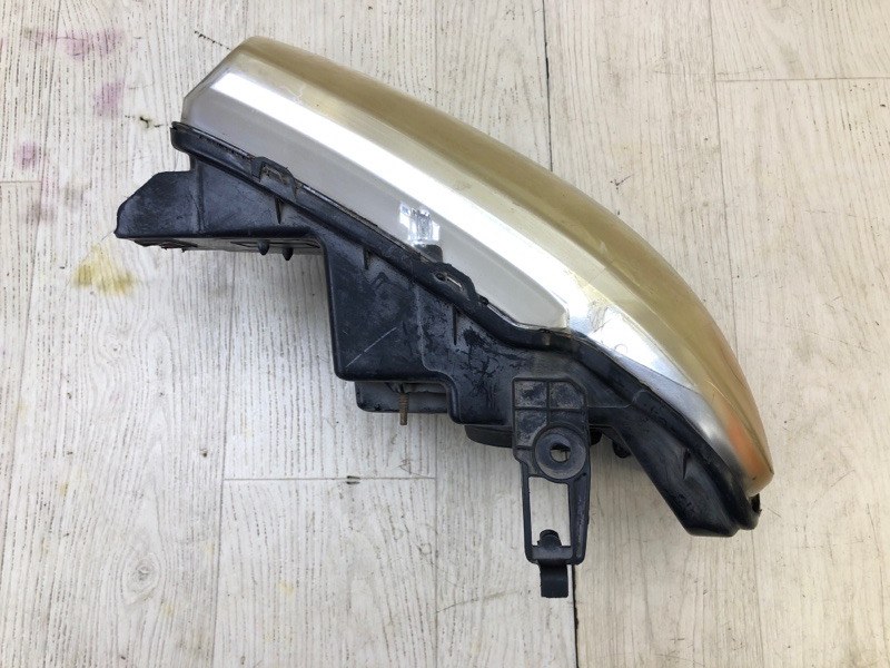 Фара правая F-150 2004–08 Фара правая F-150 2004–08