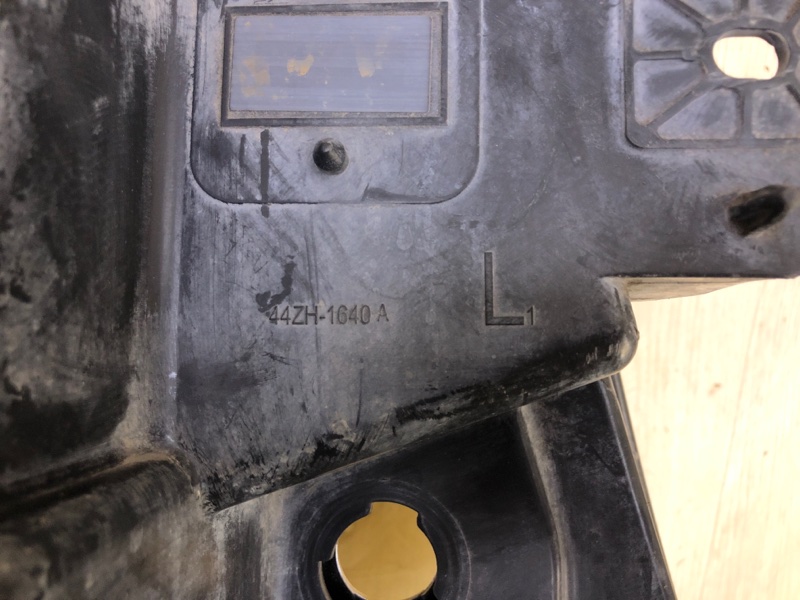 Фара левая F-150 2004–08