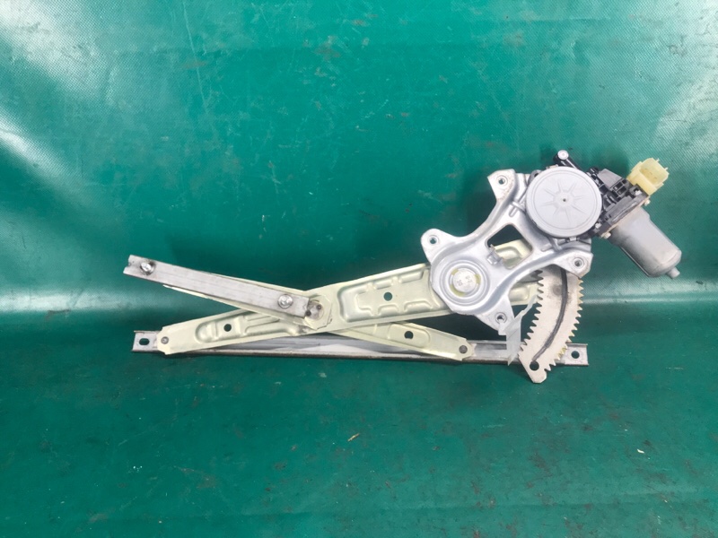 Стеклоподъемник задний правый INFINITI FX/QX70 S51 08-17 2009 3.5 VQ35HR 82720-EG000 Б/У