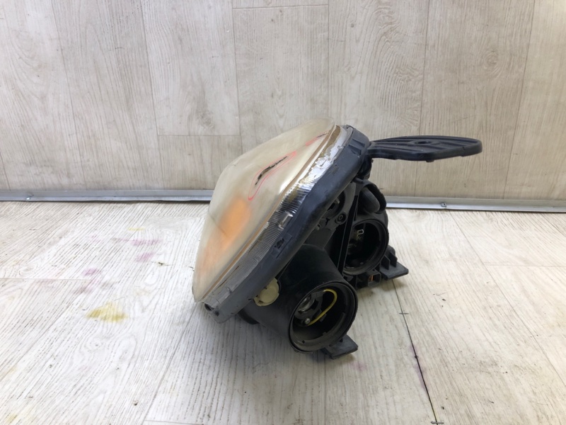 Фара левая ENTOURAGE 06-09