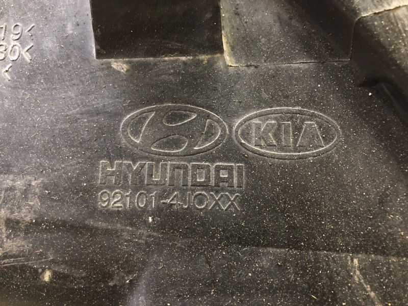 Фара левая ENTOURAGE 06-09