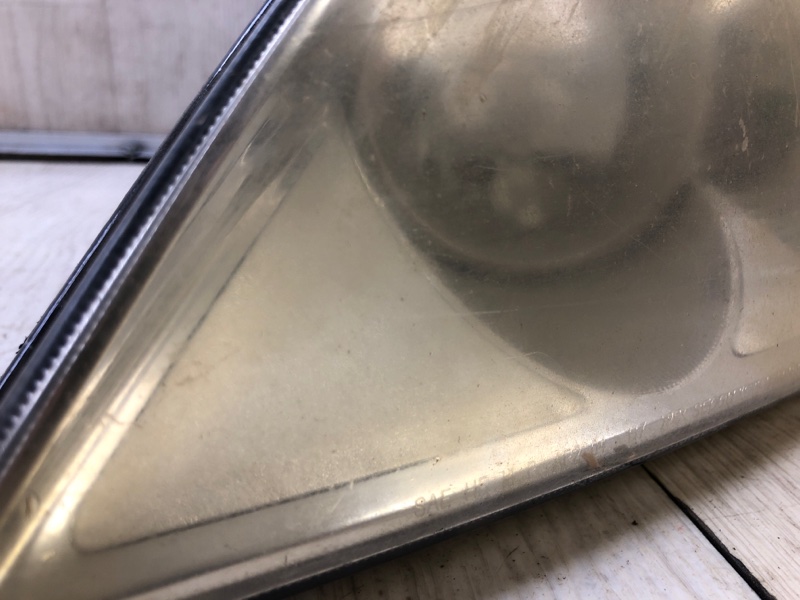 Фара левая ENTOURAGE 06-09