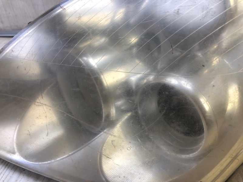 Фара левая ENTOURAGE 06-09