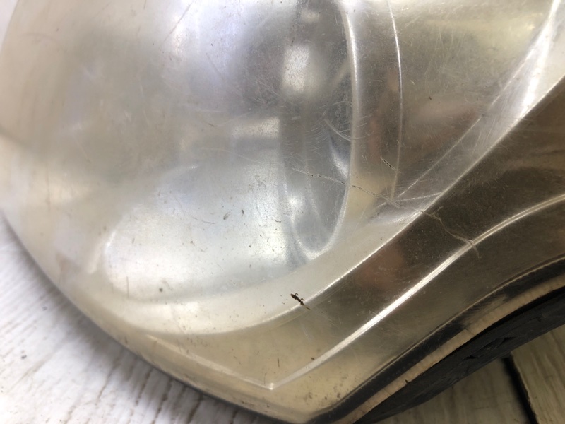 Фара левая ENTOURAGE 06-09