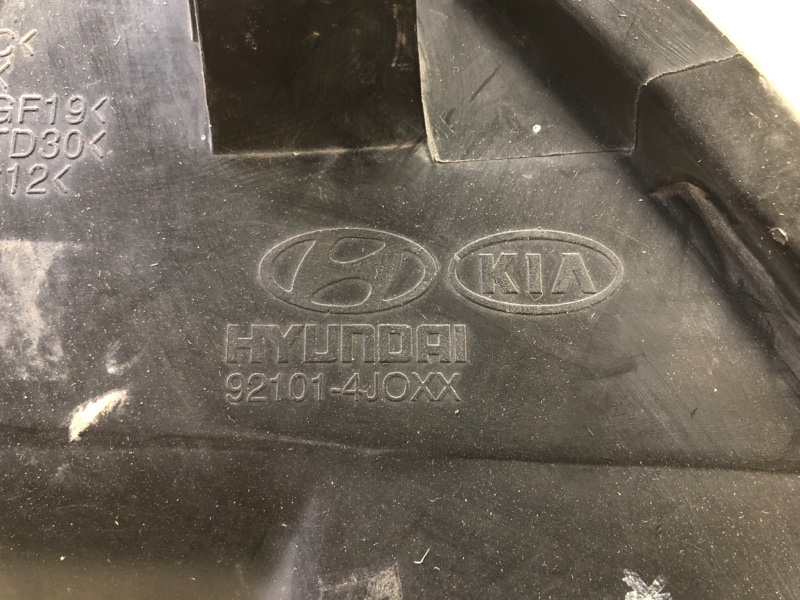 Фара левая ENTOURAGE 06-09