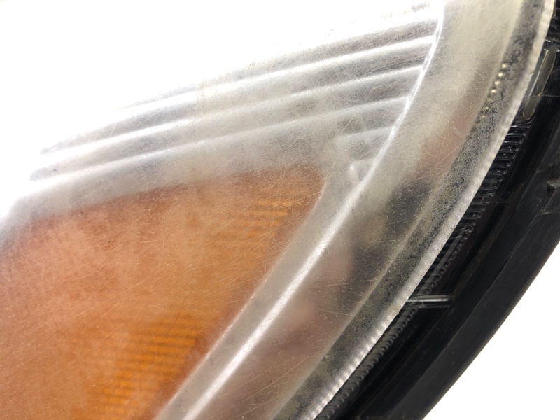 Фара левая ENTOURAGE 06-09