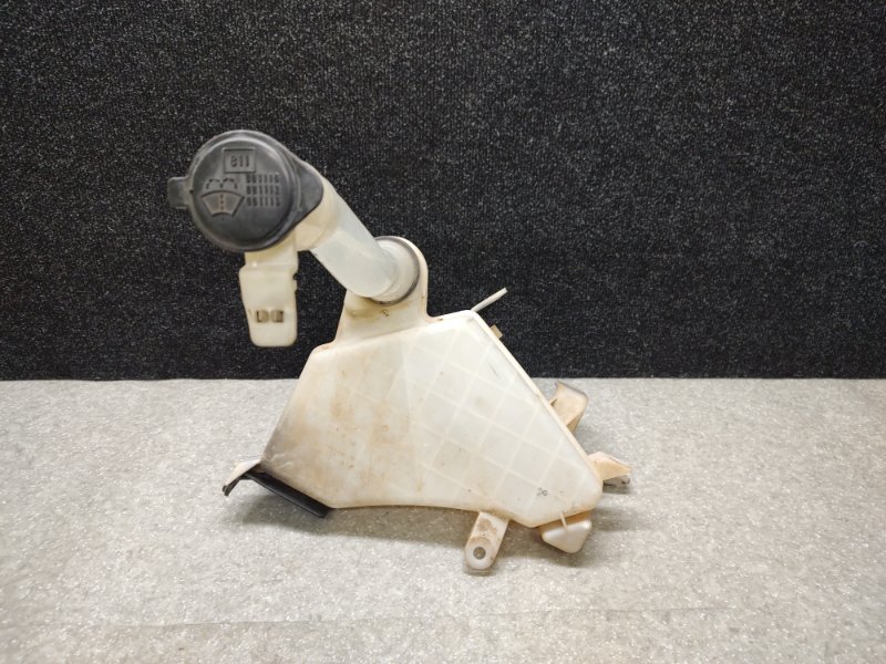 Бачок омывателя TOYOTA LAND CRUISER PRADO 120 02-09