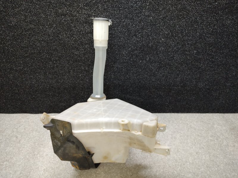 Бачок омывателя LAND CRUISER PRADO 120 02-09