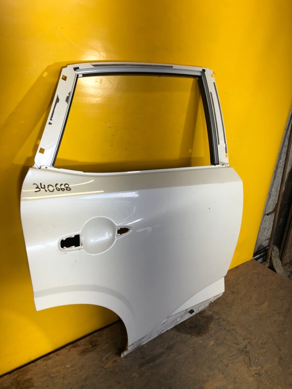 Дверь задняя правая QASHQAI 21-