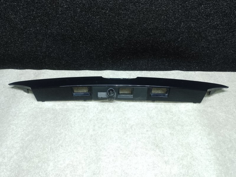 Панель подсветки номера FORD FUSION 14- 2019 C20EDEF KS7Z-5443401-A Б/У