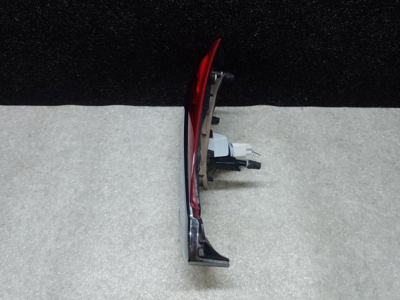 Фонарь внутренний левый FORD FUSION 14- C20EDEF