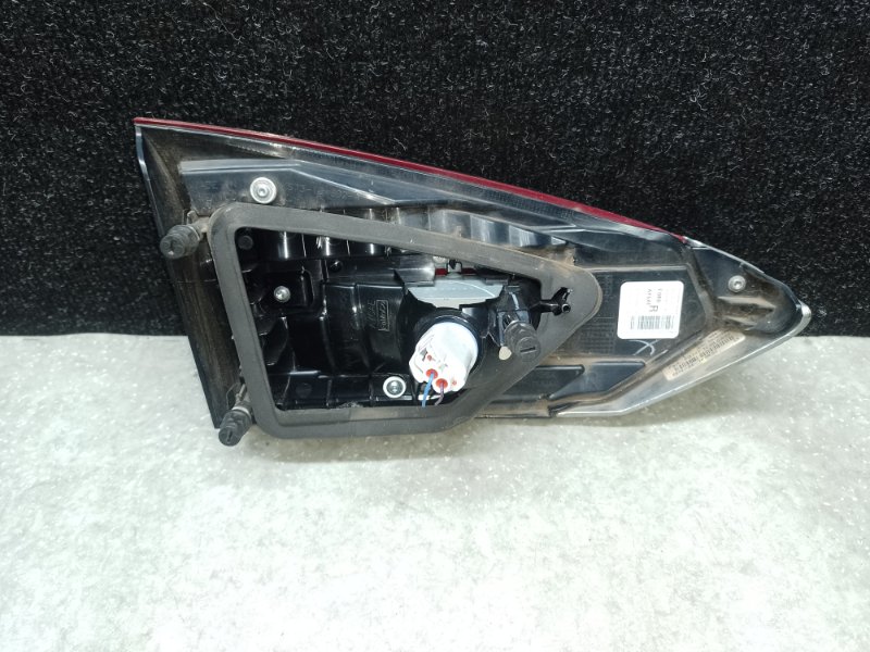 Фонарь внутренний правый FUSION 14- 2019 C20EDEF