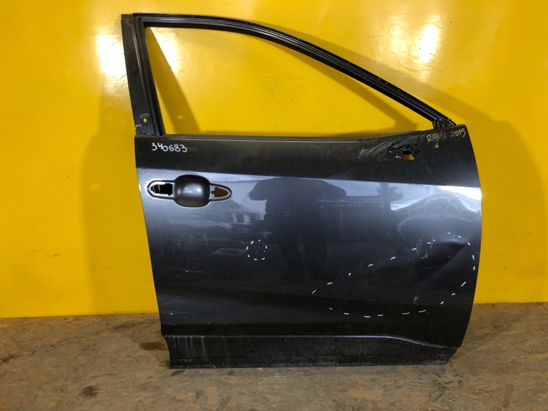 Запчасть дверь передняя правая TOYOTA RAV4 18- 6700142160 Б/У Дверь передняя правая TOYOTA RAV4 18- 6700142160 Б/У