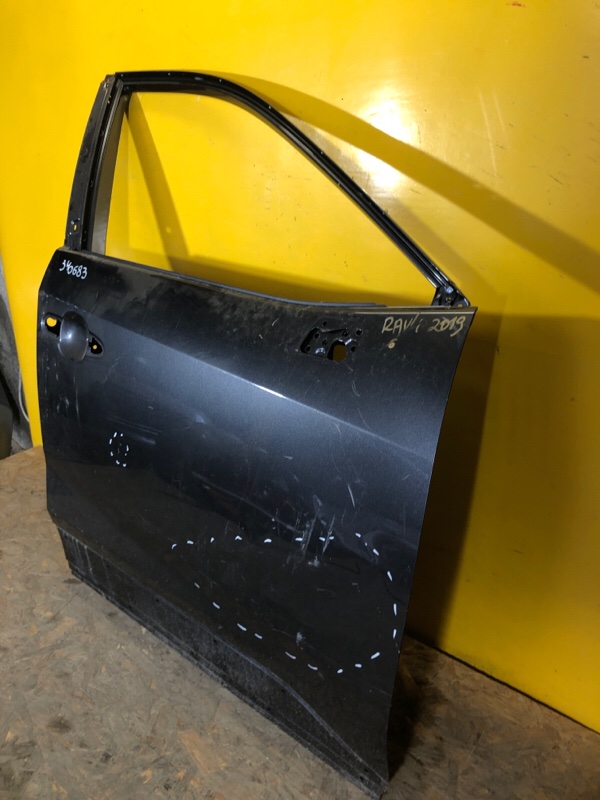 Дверь передняя правая TOYOTA RAV4 18- Дверь передняя правая TOYOTA RAV4 18-