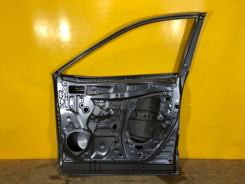 Дверь передняя правая RAV4 18- Дверь передняя правая RAV4 18-