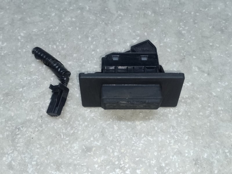 Кнопка открывания багажника наружная 6 GJ 12-