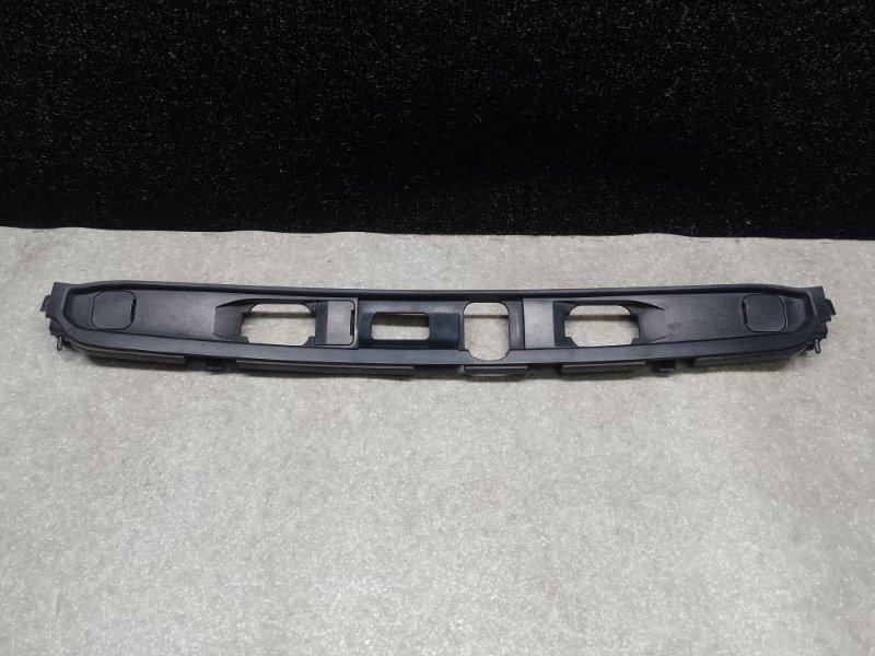 Панель подсветки номера MAZDA 6 GJ 12- GHK1-50-810C Б/У