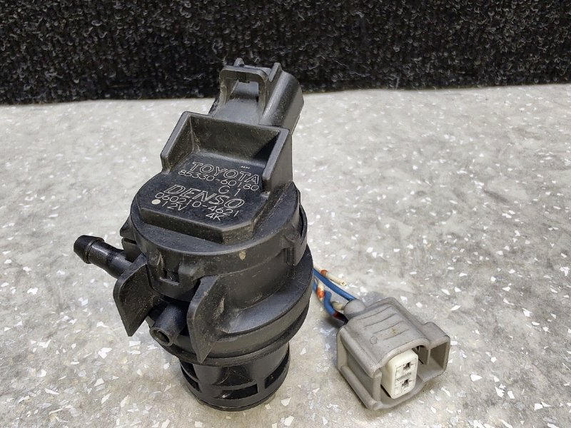 Запчасть насос омывателя стекла задний TOYOTA LAND CRUISER PRADO 120 02-09 85330-60180 Б/У Насос омывателя стекла задний TOYOTA LAND CRUISER PRADO 120 02-09 85330-60180 Б/У