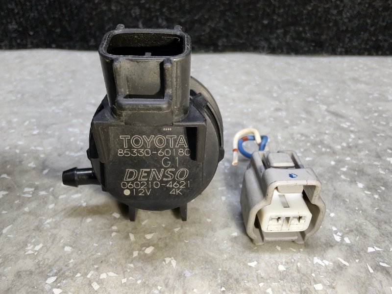 Запчасть насос омывателя стекла задний TOYOTA LAND CRUISER PRADO 120 02-09 85330-60180 Б/У Насос омывателя стекла задний TOYOTA LAND CRUISER PRADO 120 02-09 85330-60180 Б/У