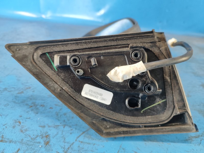 Зеркало правое COROLLA 150 06-13