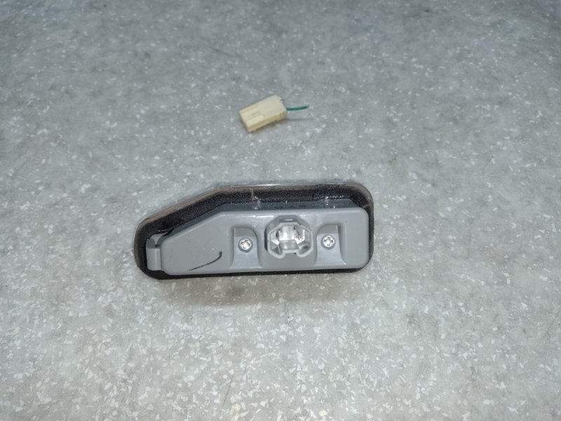 Подсветка номера правая LEXUS ES350 06-12 3.5 2GR-FE Подсветка номера правая LEXUS ES350 06-12 3.5 2GR-FE