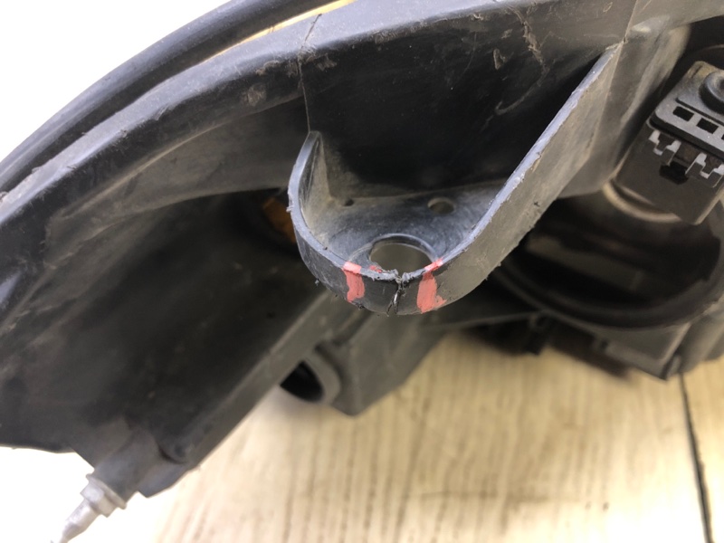 Фара левая IMPALA 06-16