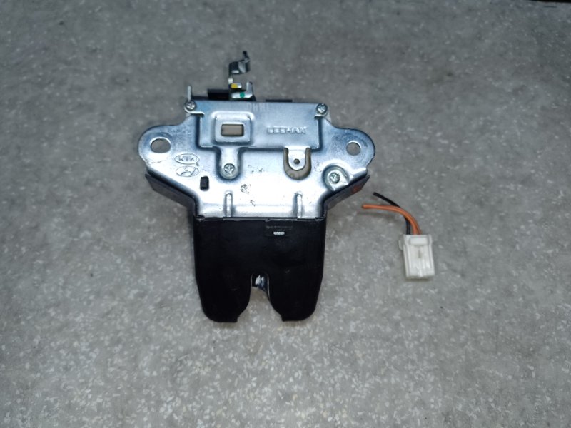 Замок крышки багажника RIO UB 2011-2017