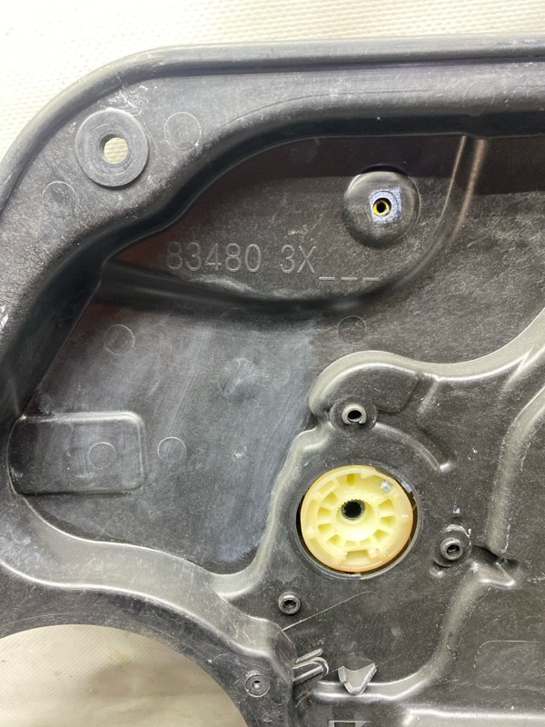 Стеклоподъемник задний правый ELANTRA MD 10-15 2013 1.8 G4NB