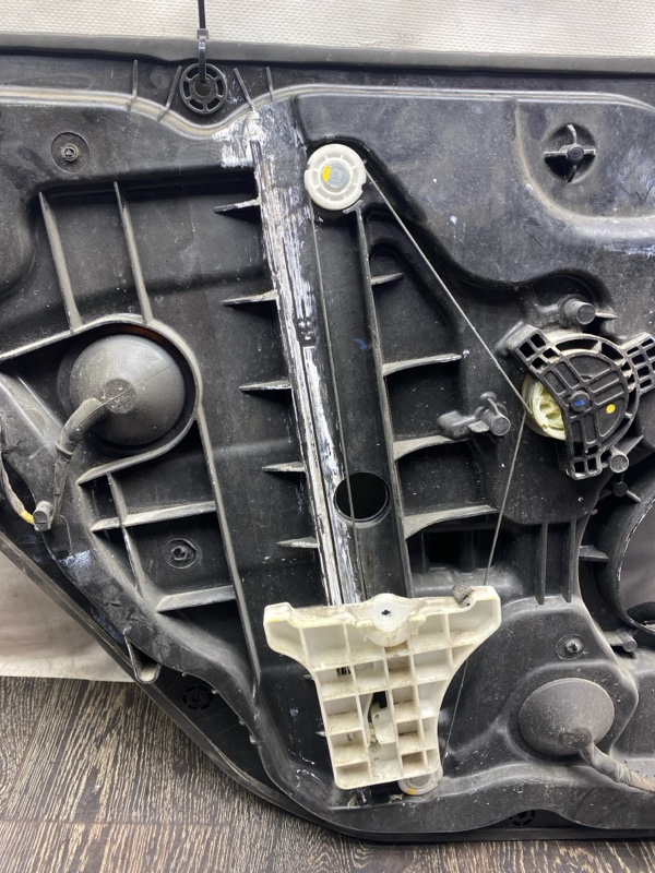 Стеклоподъемник задний правый ELANTRA MD 10-15 2013 1.8 G4NB