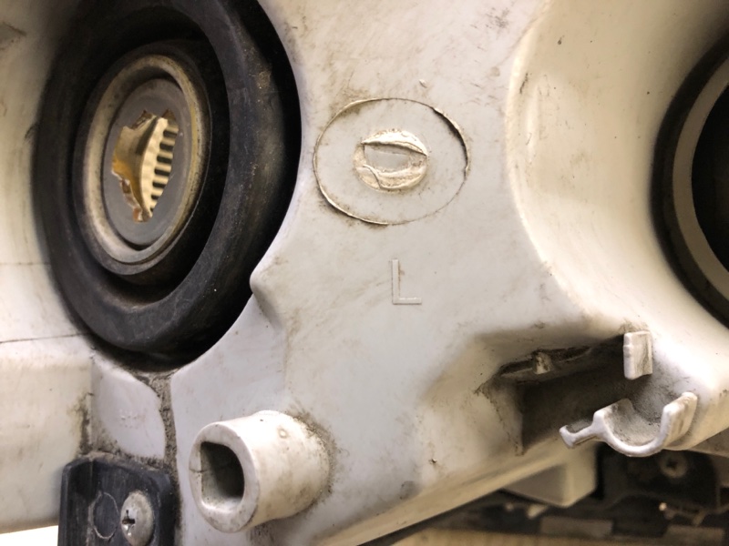 Фара левая MALIBU 08-12